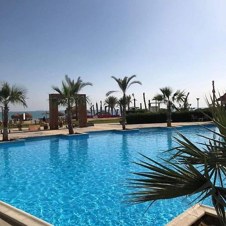 Laserina Palm Beach For Families Only Ground Floor With Big Garden Please Note That There Is Entrance Extra Fees 250 Le Per Adult Hotel Ain Sukhna Eksteriør billede