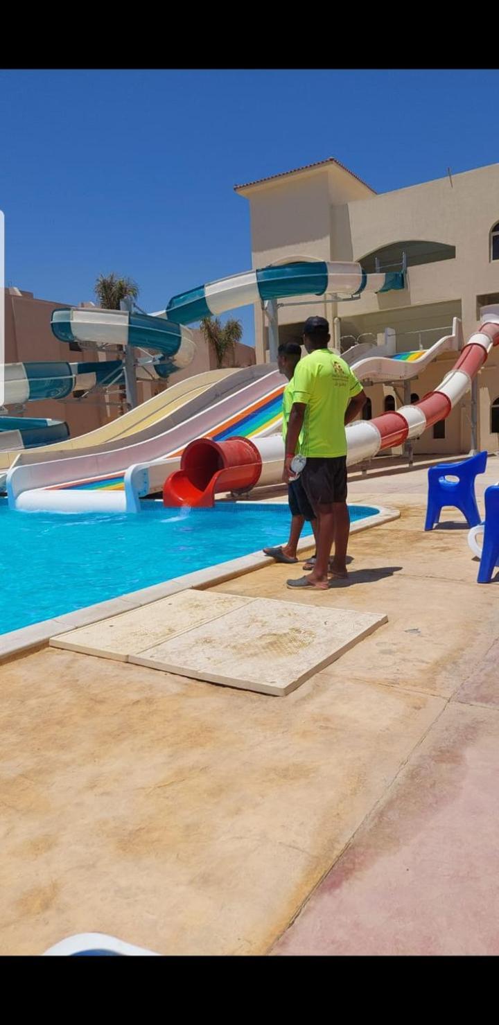 Laserina Palm Beach For Families Only Ground Floor With Big Garden Please Note That There Is Entrance Extra Fees 250 Le Per Adult Hotel Ain Sukhna Eksteriør billede