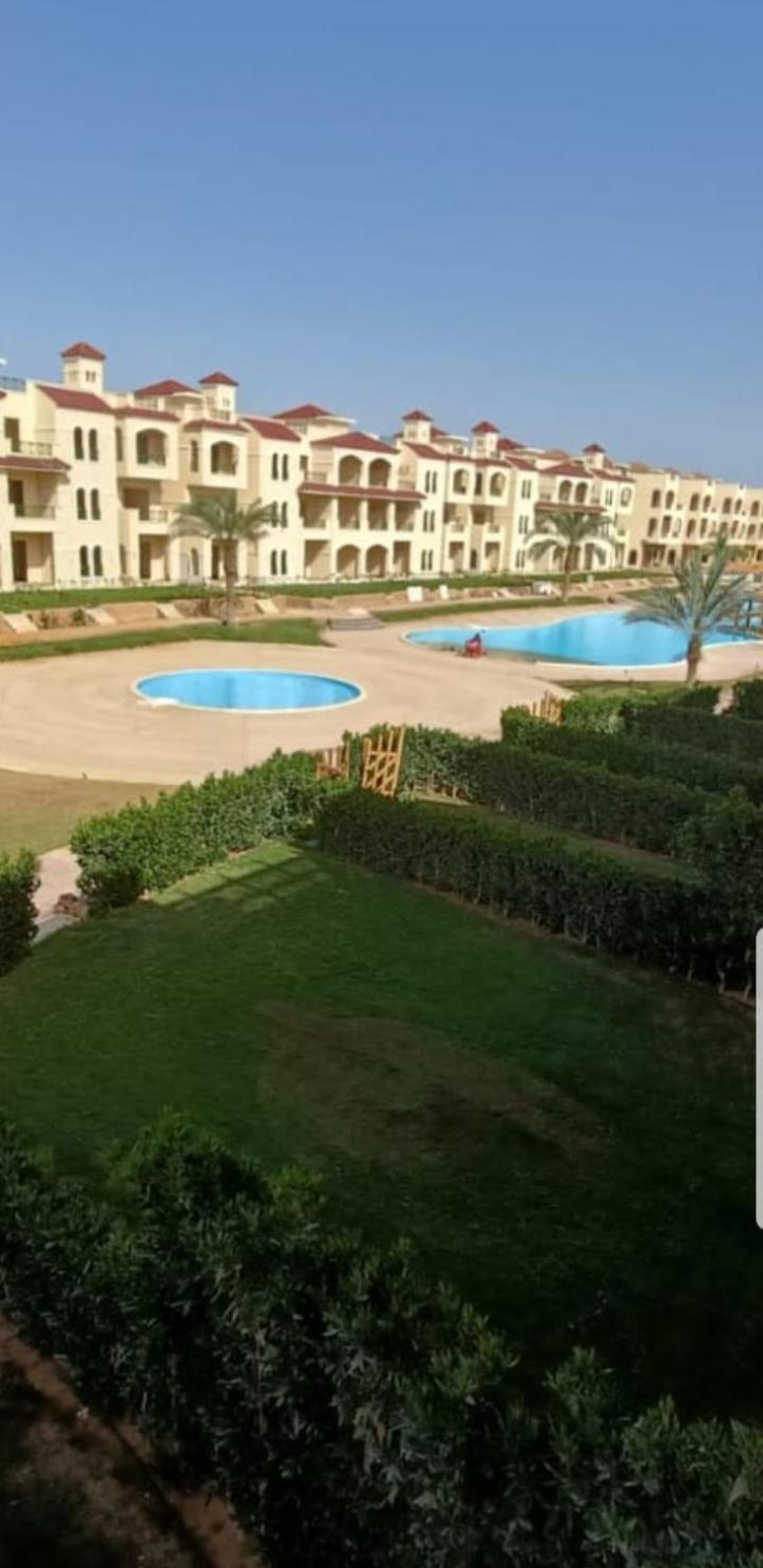 Laserina Palm Beach For Families Only Ground Floor With Big Garden Please Note That There Is Entrance Extra Fees 250 Le Per Adult Hotel Ain Sukhna Eksteriør billede